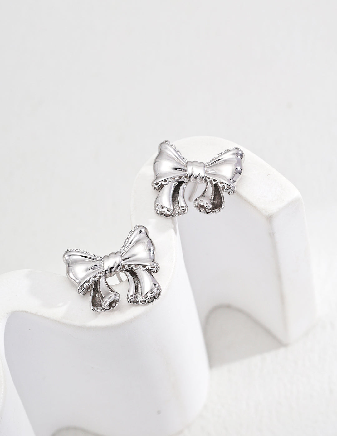 Boucles d'oreilles en argent sterling plaqué or 18 carats en forme de nœud pour Noël