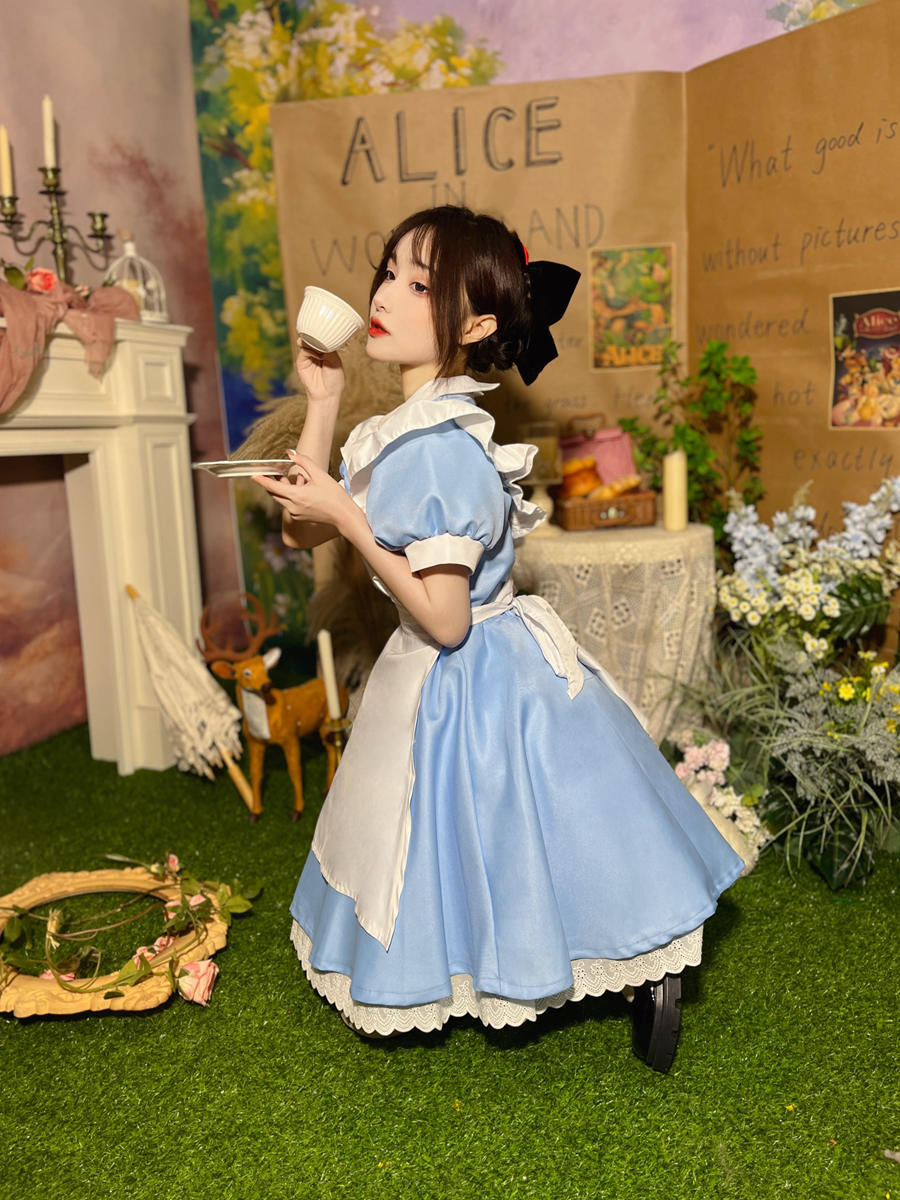 Princess Alice on the Run Blue Dress Maid Costume Maid Ware Halloween Costume French Cute Youth-Looking